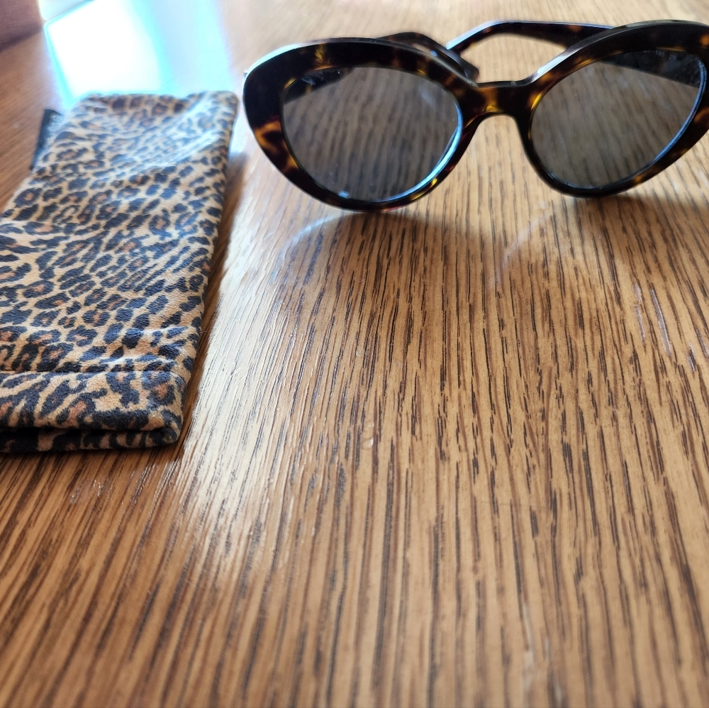 Women's sunglasses
